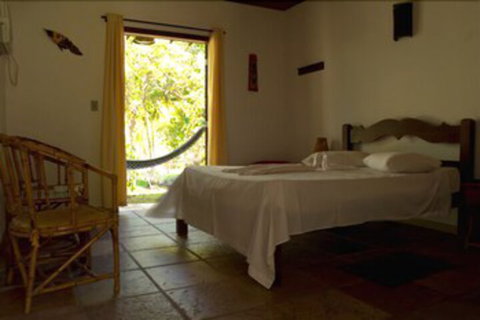 Emaroo Hotel Port Hughes - Accommodation Mermaid Beach 6