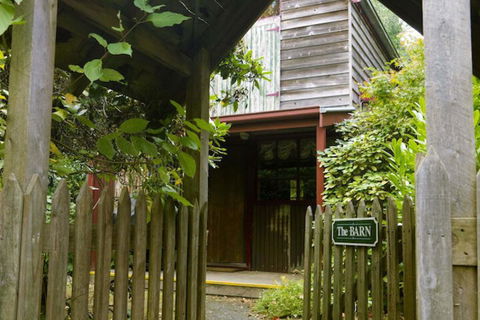 Arnica Views - Accommodation Mermaid Beach 2