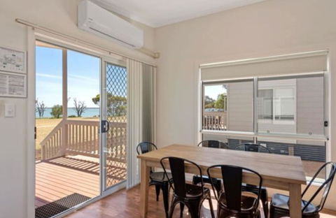 Discovery Parks â€“ Lake Bonney - Accommodation Mermaid Beach 6