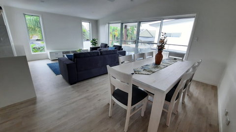 Moby Dick Waterfront Resort Motel - Accommodation Mermaid Beach 3