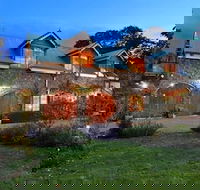 Mary Card's Coach House - Accommodation Mermaid Beach