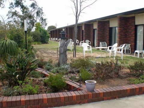 Riviana Motel - Accommodation Mermaid Beach 1