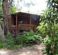 Samurai Beach Bungalows Port Stephens YHA - Accommodation Mermaid Beach
