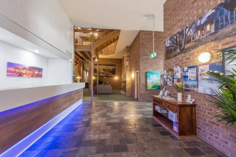 Alpine Gables - Accommodation Mermaid Beach 2