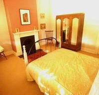 Cromwell House - Accommodation Mermaid Beach