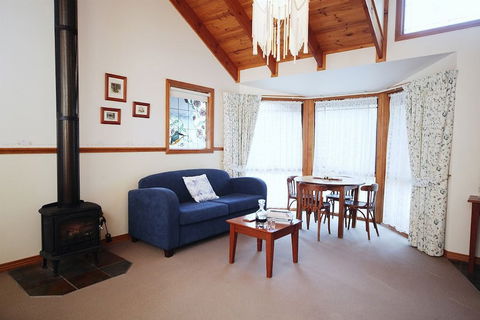 Cottages On Edward - Accommodation Mermaid Beach 1