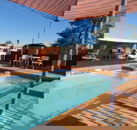 Bishop's Lodge Motor Inn - Accommodation Mermaid Beach