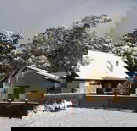 Derwent Bridge Chalets  Studios - Accommodation Mermaid Beach