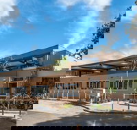 Southend Hotel - Accommodation Mermaid Beach