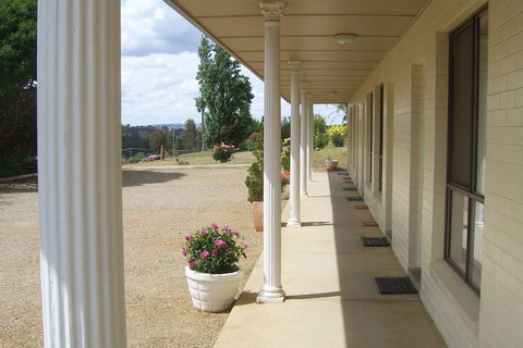 Golden Chain Garden Motor Inn - Accommodation Mermaid Beach 6