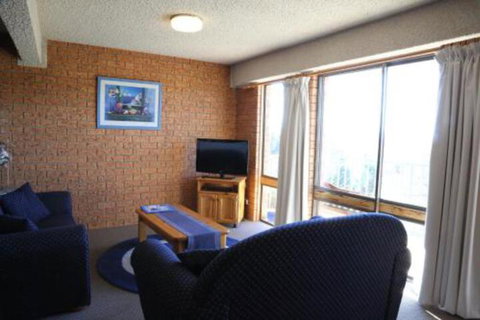 Blue Gums 1 - Accommodation Mermaid Beach 4