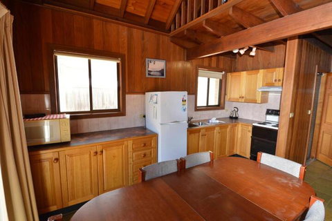 Cedar Haven - Accommodation Mermaid Beach 7