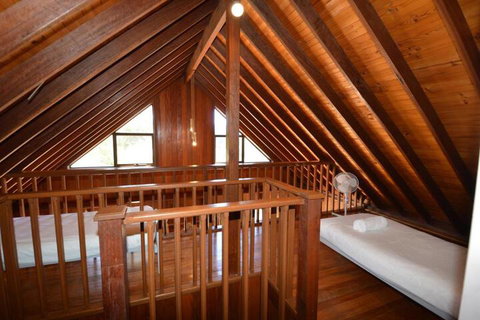 Cedar Haven - Accommodation Mermaid Beach 4