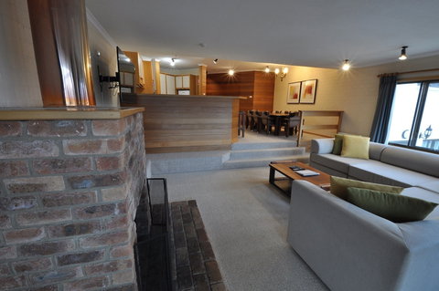 Salzburg Apartments - Accommodation Mermaid Beach 4