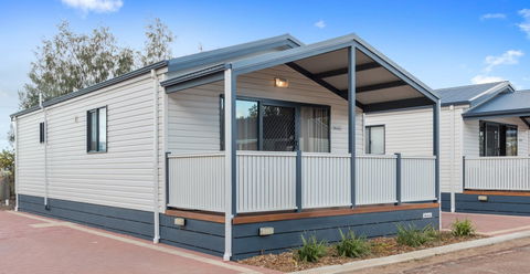 Jurien Bay Tourist Park - Accommodation Mermaid Beach 2