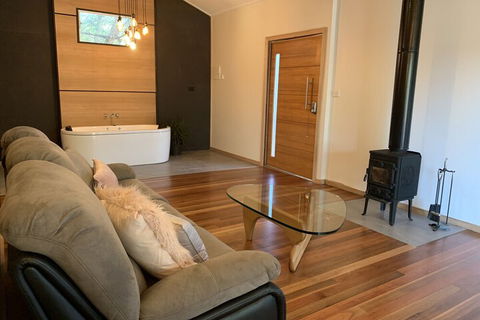 The Rocks Apartments - Accommodation Mermaid Beach 3
