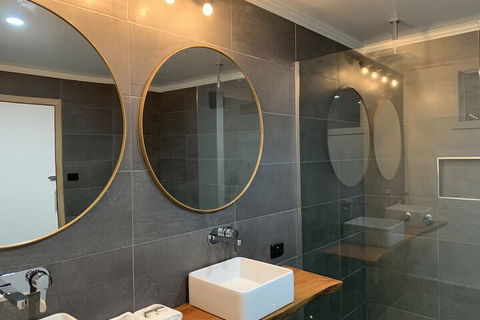The Rocks Apartments - Accommodation Mermaid Beach 4