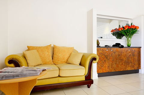 Mackellar Motel - Accommodation Mermaid Beach 2