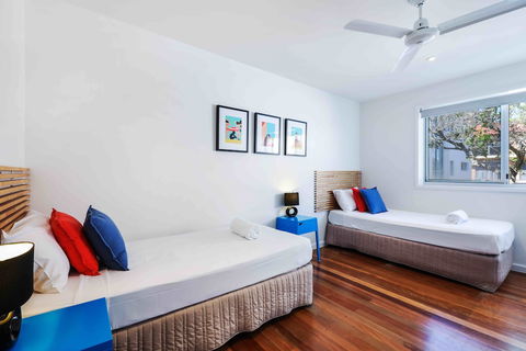 Sandbox Luxury Beach Front Apartments - Accommodation Mermaid Beach 3