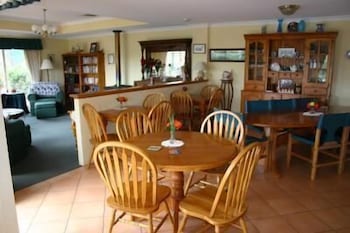 The Grandhouse York - Accommodation Mermaid Beach 2