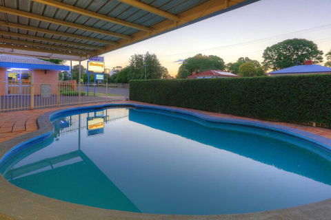 Binalong Motel - Accommodation Mermaid Beach 2