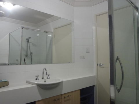 Port Denison Beach Resort - Accommodation Mermaid Beach 5