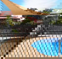 Golden Guitar Motor Inn - Accommodation Mermaid Beach