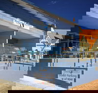 Penguin Beachfront Apartments - Accommodation Mermaid Beach