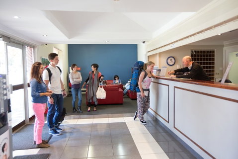 Beatty Lodge - Accommodation Mermaid Beach 2