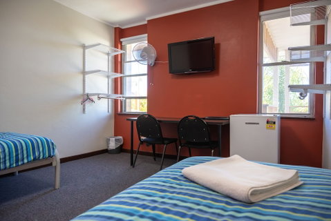 Beatty Lodge - Accommodation Mermaid Beach 5