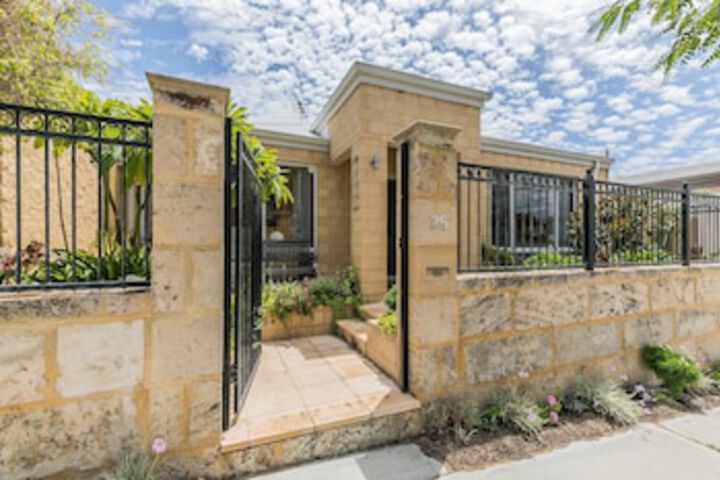  Accommodation Mermaid Beach