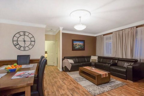 Hahndorf House B&B - Accommodation Mermaid Beach 7