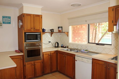 Australian Home Away At East Doncaster - Accommodation Mermaid Beach 2