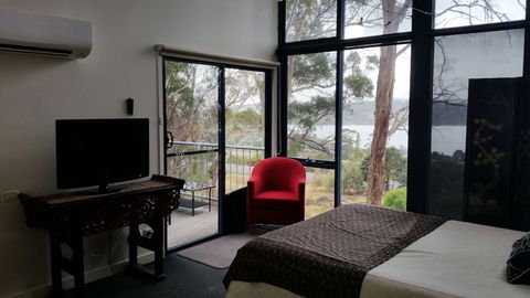 Armalong Winery Chalets - Accommodation Mermaid Beach 4
