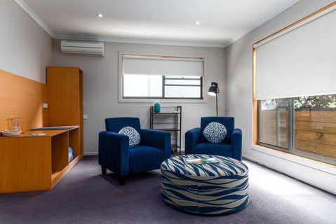 The Edgewater Bed & Breakfast - Accommodation Mermaid Beach 6
