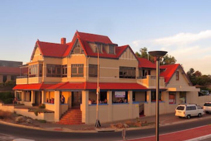  Accommodation Mermaid Beach