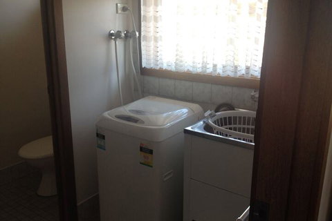 Centrepoint Motel - Accommodation Mermaid Beach 2