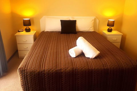 Centrepoint Motel - Accommodation Mermaid Beach 6