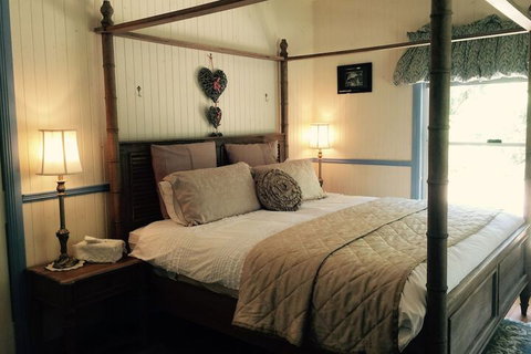 Telegraph Retreat Cottages - Accommodation Mermaid Beach 4