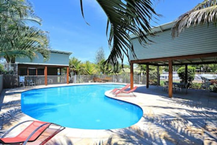 Apple Tree Creek QLD Accommodation Mermaid Beach