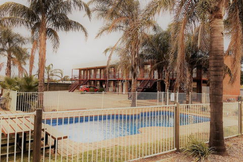 Moama Motel - Accommodation Mermaid Beach 2