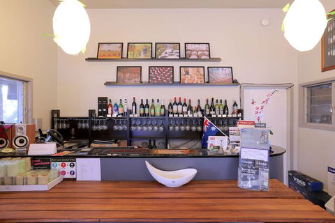 Vineyard Hill - Accommodation Mermaid Beach 6