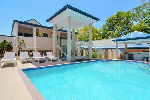 The Newport On Macrossan - Accommodation Mermaid Beach 6
