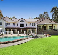 Kingfishers Manor - Accommodation Mermaid Beach