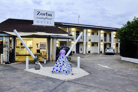 Zorba Motel - Accommodation Mermaid Beach 4