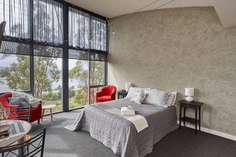 Tamar River Apartments - Accommodation Mermaid Beach 0