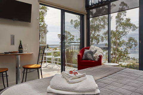 Tamar River Apartments - Accommodation Mermaid Beach 6