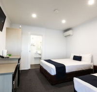 Hotel Settlers - Accommodation Mermaid Beach