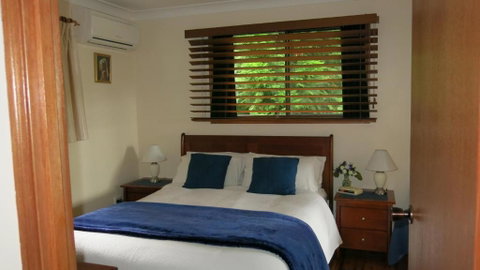Ravensbourne Escape Cedar Lodge - Accommodation Mermaid Beach 3