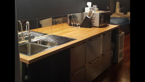 Mudstone Spa Retreat - Accommodation Mermaid Beach 6
